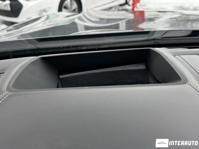 BMW 840i 51 interauto-car