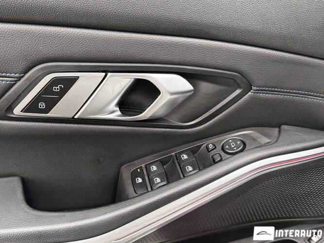 BMW 320E 41 interauto-car