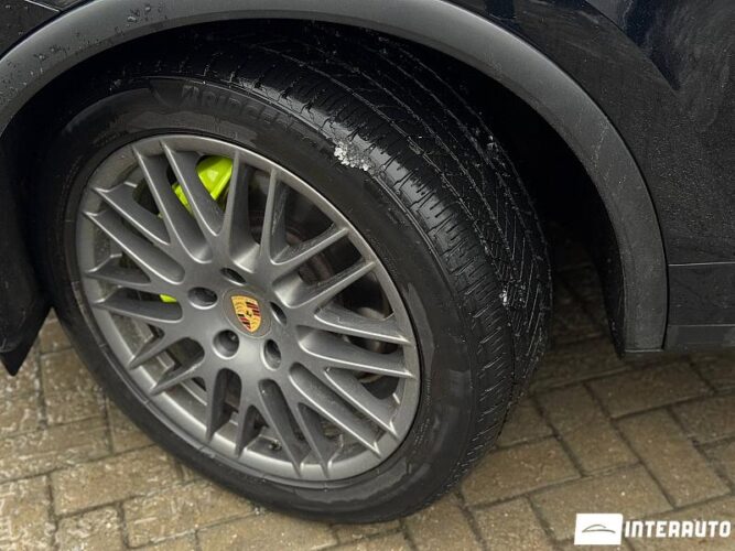 porsche Cayenne S Hybrid 2016