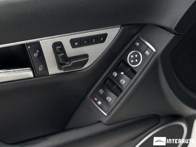 Mercedes C 250 33 interauto-car