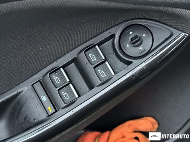 Ford Focus 45 interauto-car