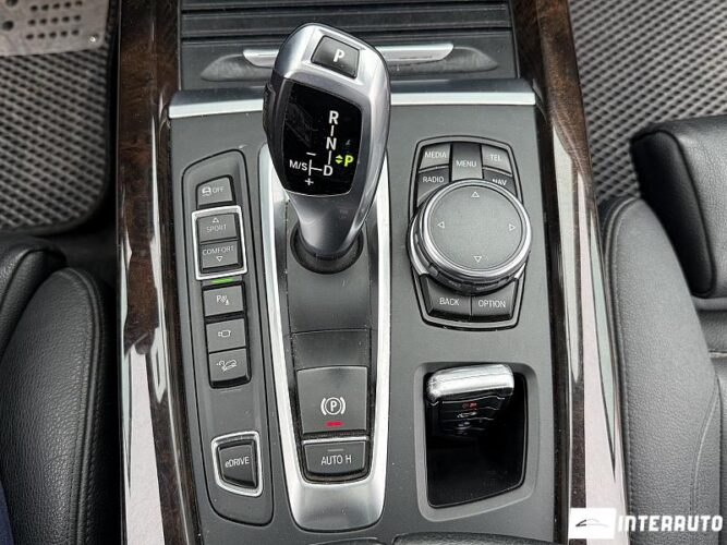 BMW X5 4.0e 50 interauto-car
