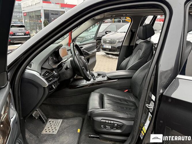 BMW X5 4.0e 42 interauto-car