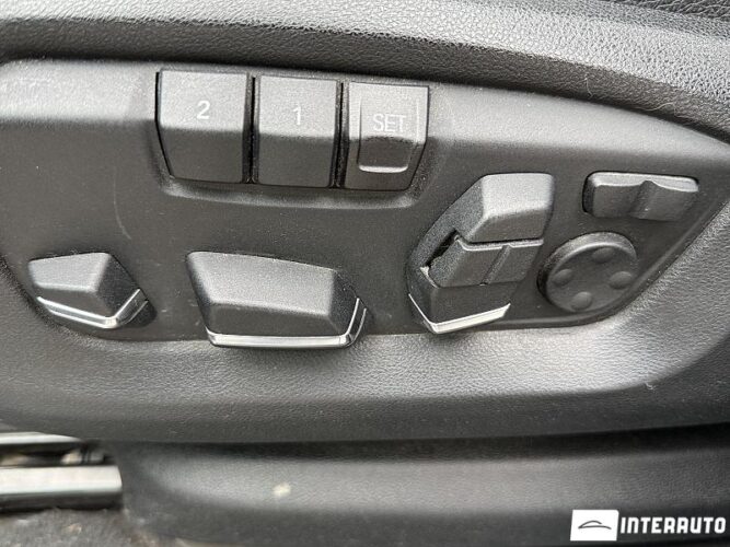 BMW X5 4.0e 60 interauto-car