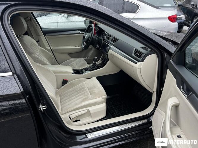 Skoda Superb 37 interauto-car