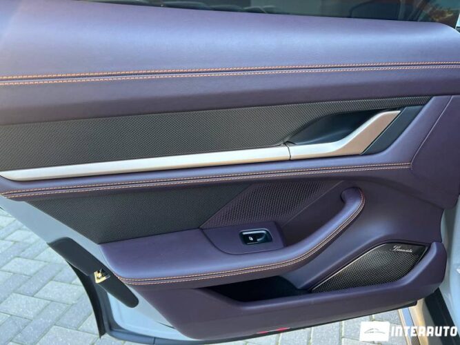 porsche Taycan Turbo S 2021