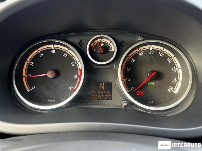 Opel Corsa 40 interauto-car