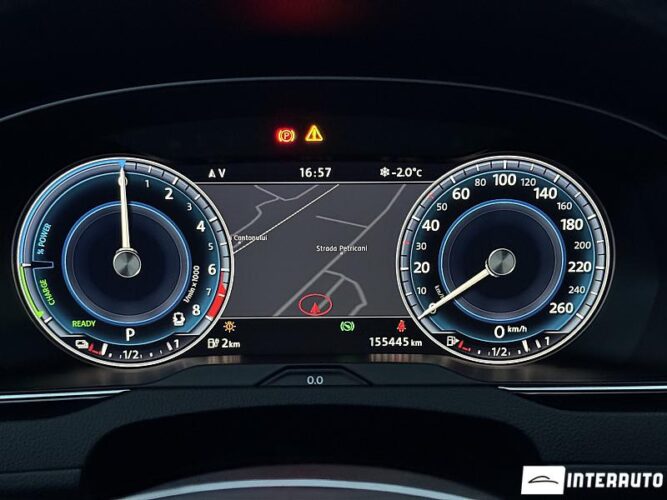 Volkswagen Passat GTE 42 interauto-car