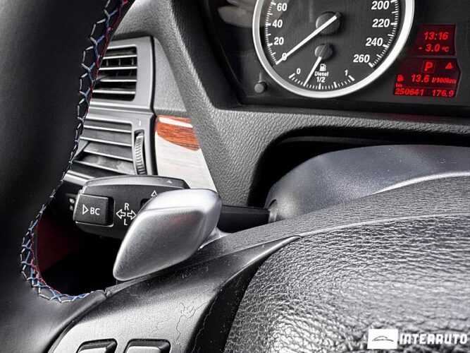 BMW X6 3.0D 50 interauto-car