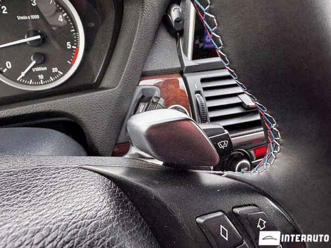 BMW X6 3.0D 49 interauto-car