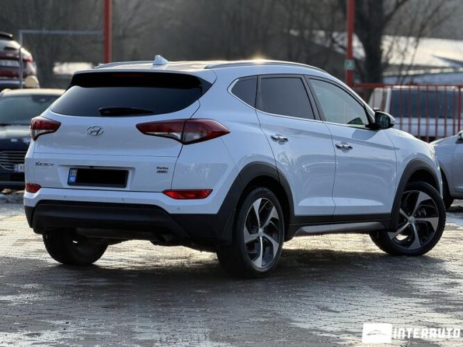 Hyundai Tucson 31 interauto-car