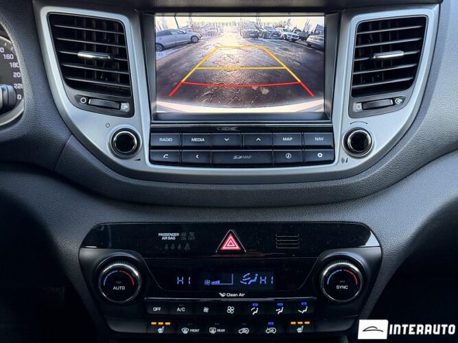 Hyundai Tucson 40 interauto-car