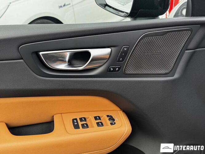 Volvo XC 60 44 interauto-car