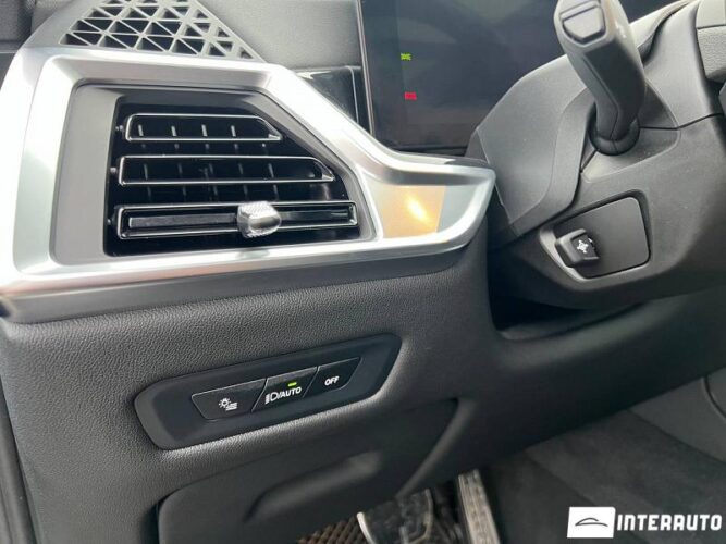 BMW X5 5.0e 52 interauto-car