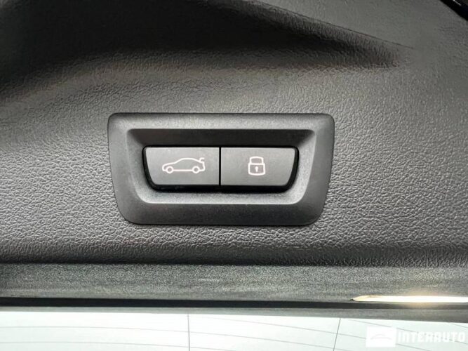 BMW X5 5.0e 59 interauto-car