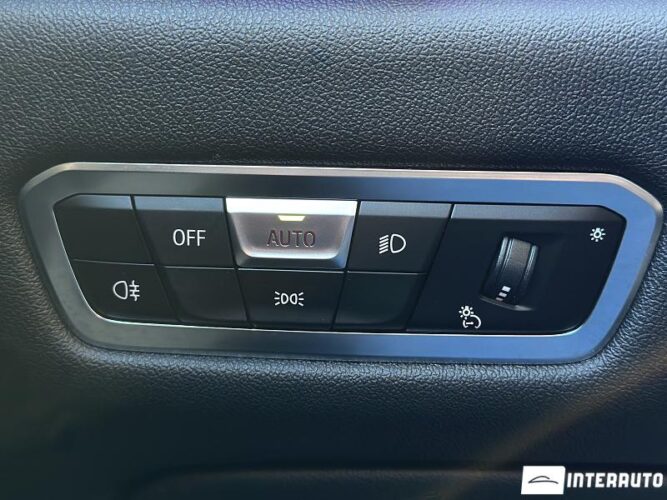 BMW X5 4.5e 48 interauto-car