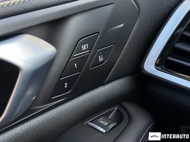 BMW X5 4.5e 44 interauto-car