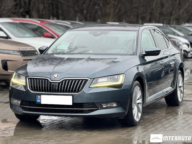 Skoda Superb 35 interauto-car