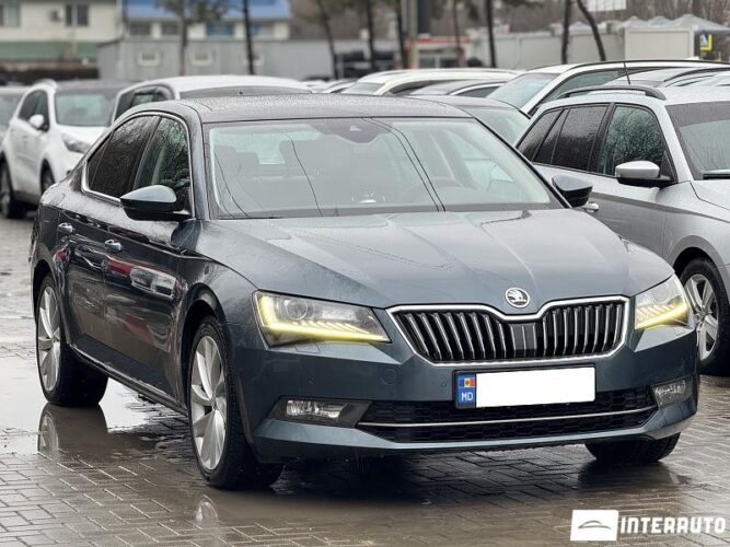 Skoda Superb 37 interauto-car
