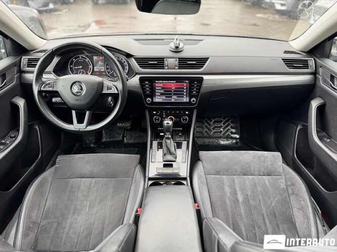 Skoda Superb 43 interauto-car