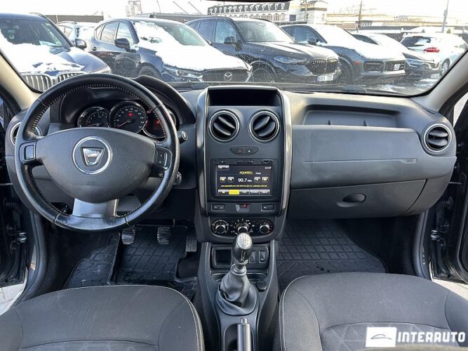 Dacia Duster 34 interauto-car