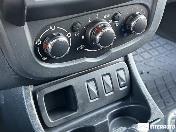 Dacia Duster 38 interauto-car