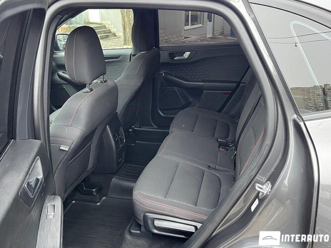 Ford Kuga 50 interauto-car