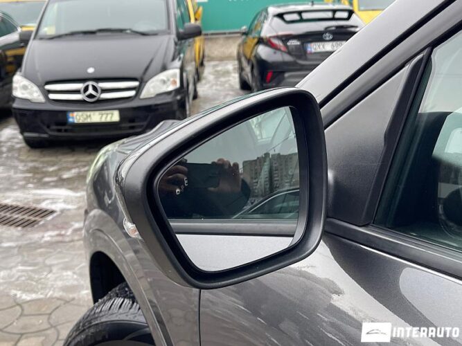 Ford Kuga 37 interauto-car