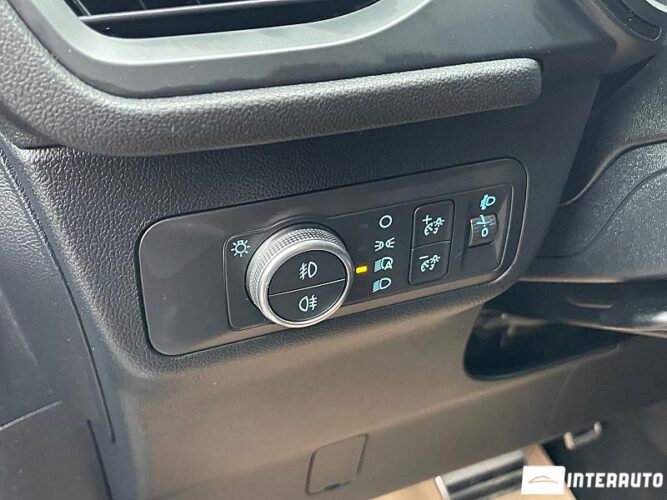 Ford Kuga 48 interauto-car