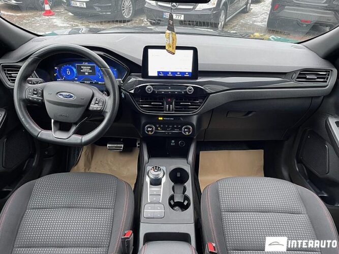 Ford Kuga 40 interauto-car