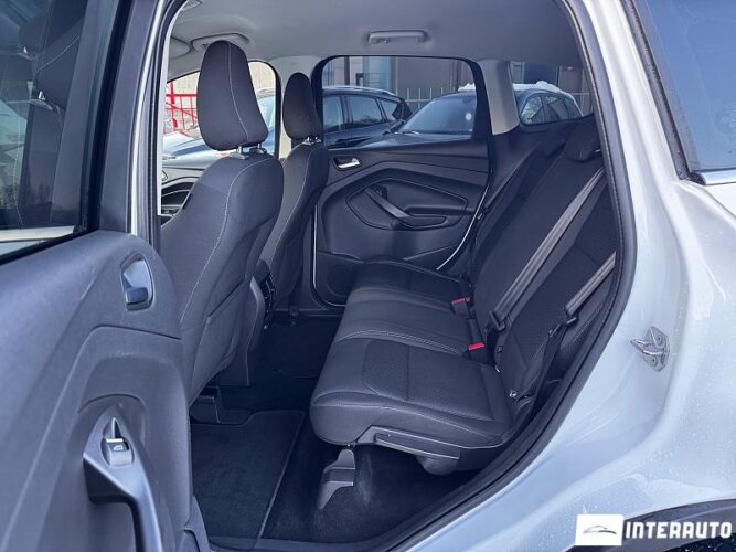 Ford Kuga 48 interauto-car