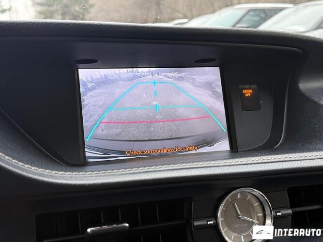 Lexus ES 300h 44 interauto-car