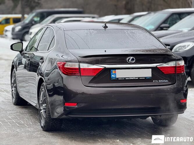 Lexus ES 300h 34 interauto-car