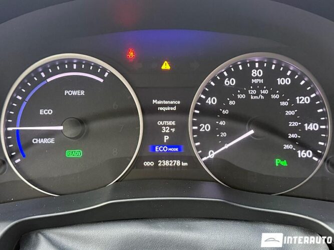 Lexus ES 300h 43 interauto-car