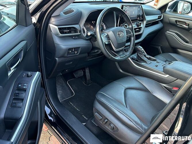 Toyota Highlander 34 interauto-car
