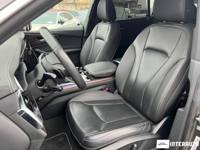 Audi Q8 49 interauto-car