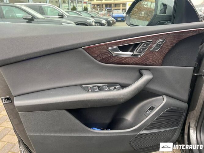 Audi Q8 47 interauto-car