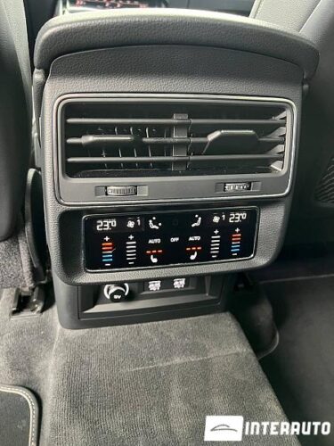 Audi Q8 65 interauto-car