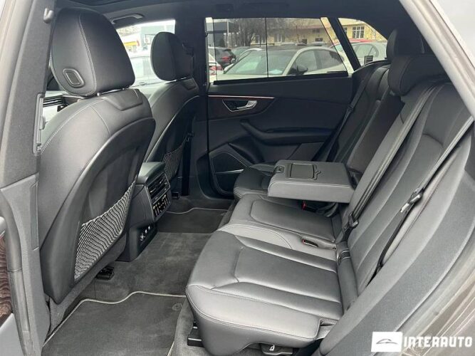 Audi Q8 67 interauto-car