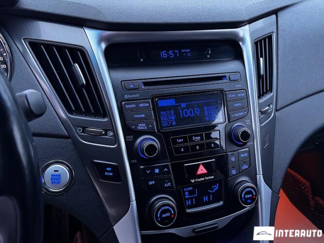 Hyundai Sonata 45 interauto-car