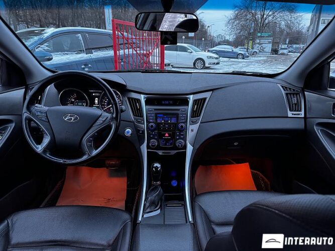 Hyundai Sonata 40 interauto-car