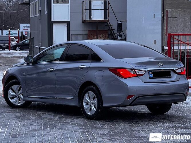 Hyundai Sonata 35 interauto-car