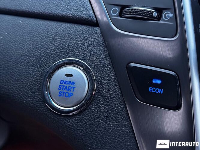 Hyundai Sonata 48 interauto-car