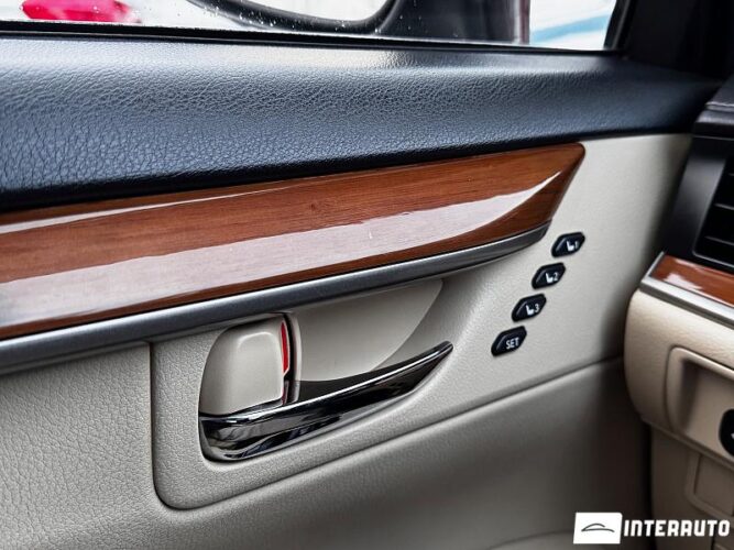 Lexus ES 300h 53 interauto-car