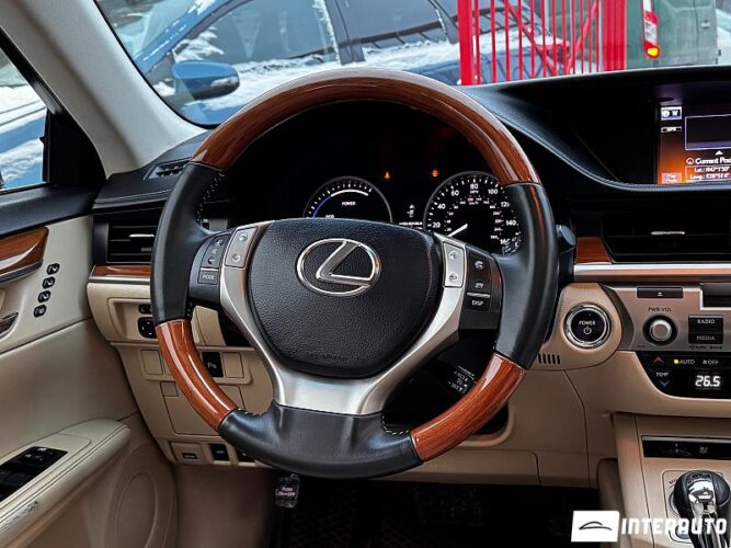 Lexus ES 300h 45 interauto-car