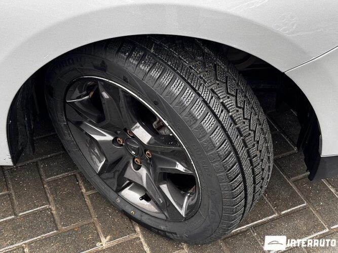 Dacia Logan MCV 49 interauto-car