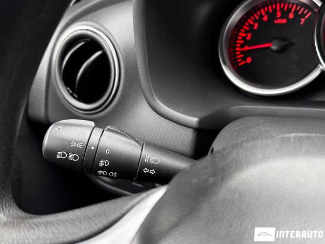 Dacia Logan MCV 44 interauto-car