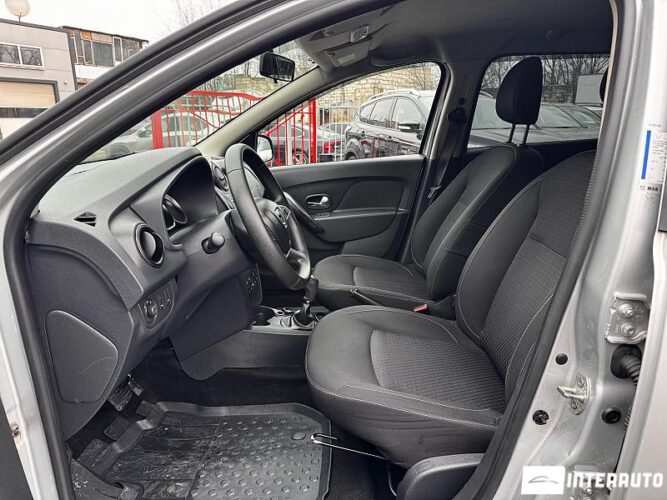 Dacia Logan MCV 36 interauto-car