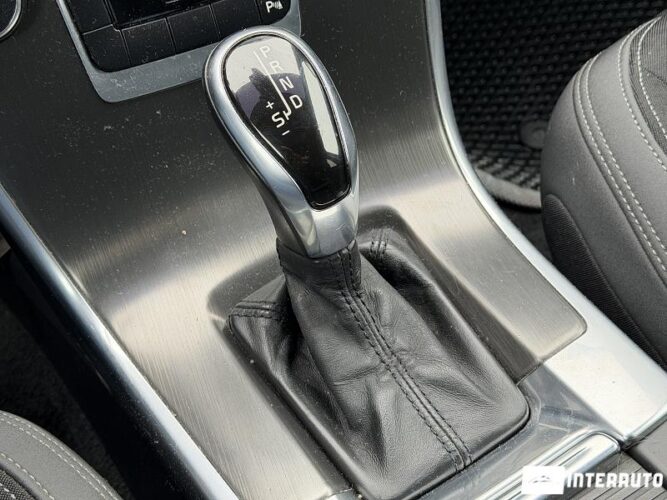 Volvo XC 60 41 interauto-car