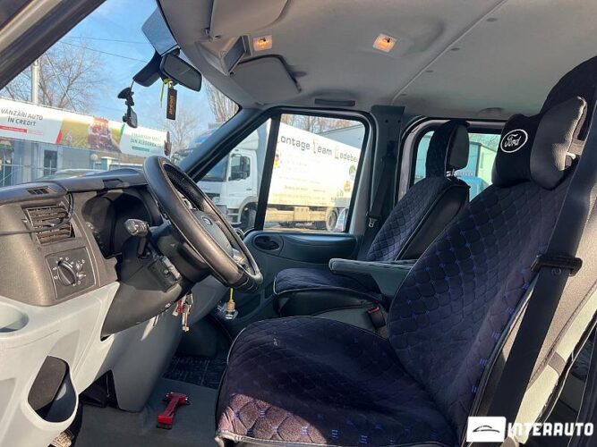 ford Transit 2011